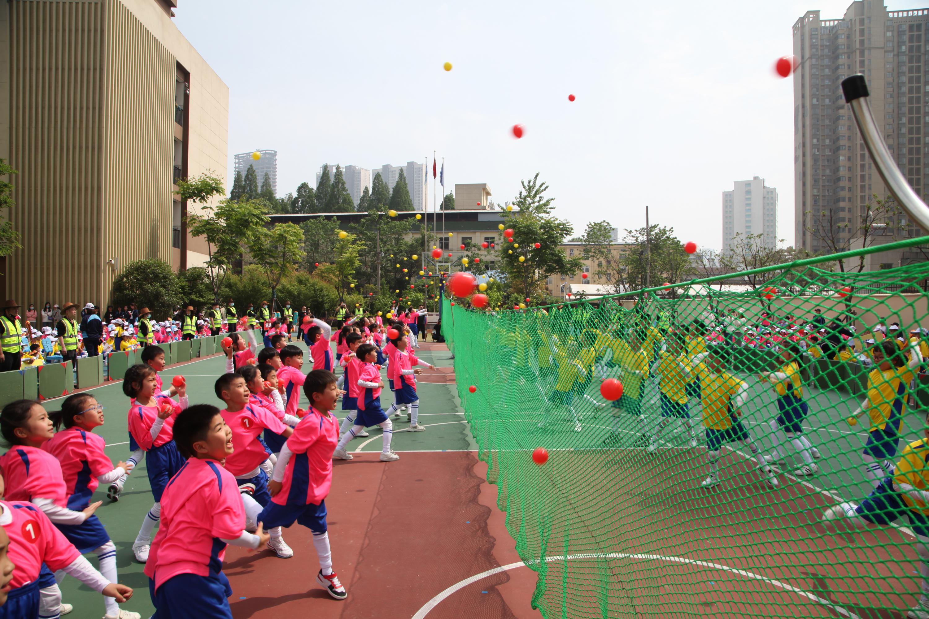 武汉市育才小学树人校区怎么样?全员运动会(图3)