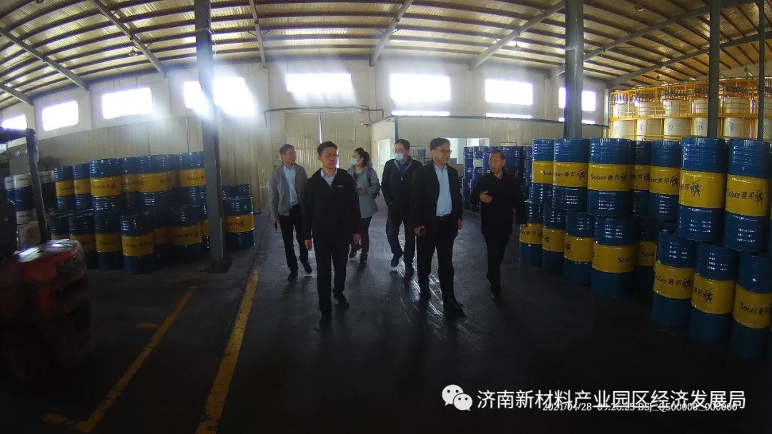 济南新材料产业园区管委会副主任吕文带队开展五一节前安全生产检查