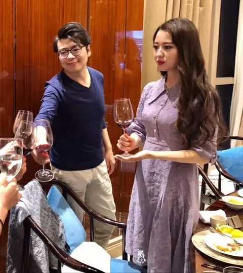 郎朗吉娜混血兒子首曝光，吉娜產後恢復似仙女，郎朗瘦成瓜子臉