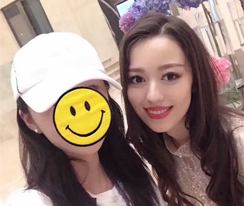 郎朗吉娜混血兒子首曝光，吉娜產後恢復似仙女，郎朗瘦成瓜子臉