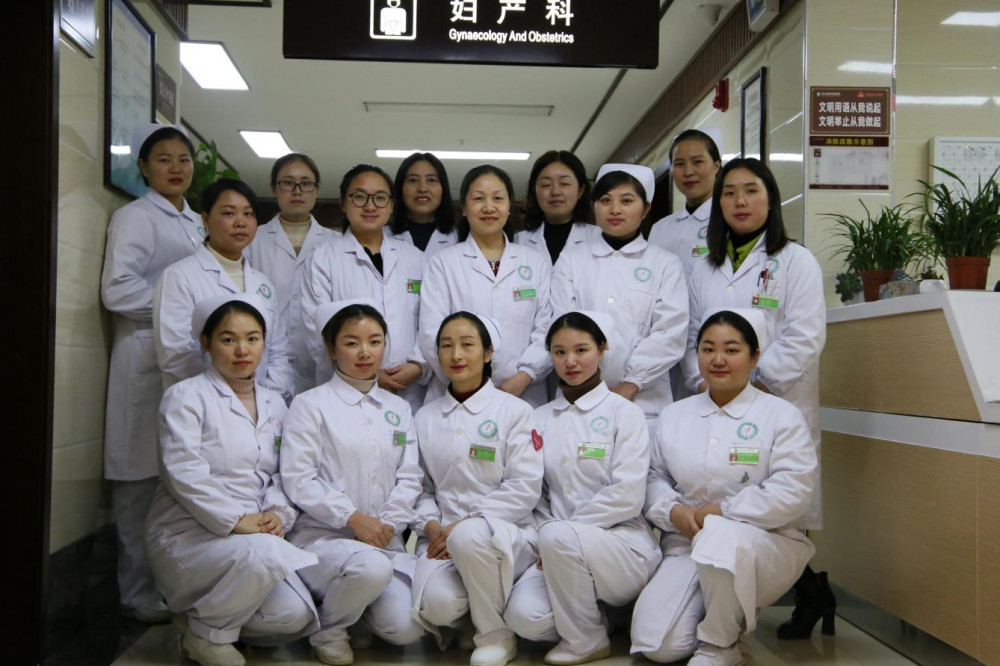 重庆市中医院妇科帮扶专家指导秀山县中医医院成功施行首例宫腔镜手术