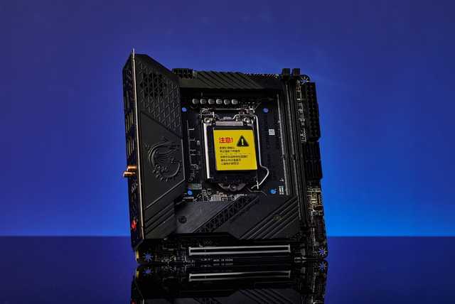 暴躁小正太，微星MEG Z590I UNIFY初上手