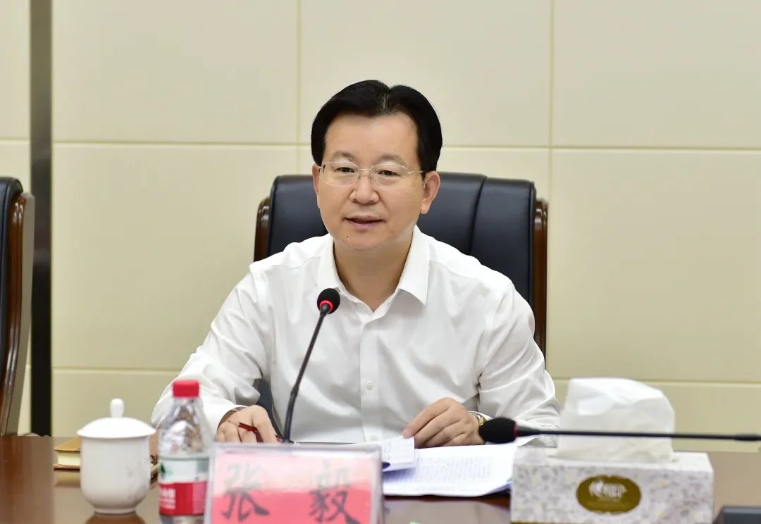 张毅调研督导省属监狱戒毒所系统队伍教育整顿查纠整改环节工作