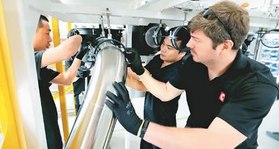 �й��ѳ����羭�÷�չ�������