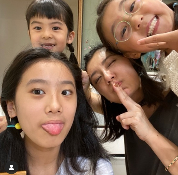贾静雯15岁女儿遭威胁，网友称要传播其暴露图片，污言秽语惹众怒
