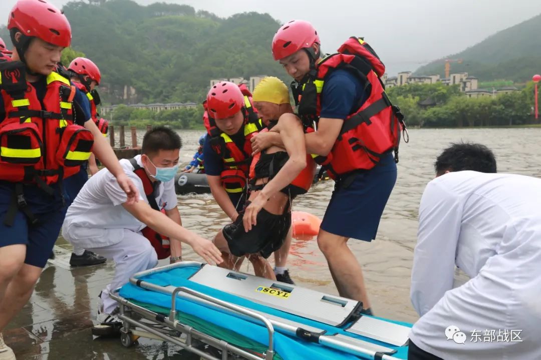 热点｜这场军地联合演练，让人热血沸腾