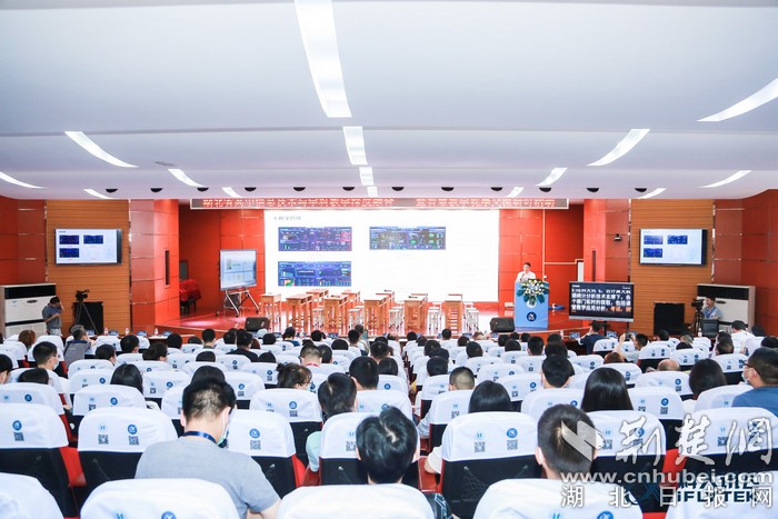 武漢市第十一中學(xué)怎么樣?打造智慧教育樣板化(圖1)