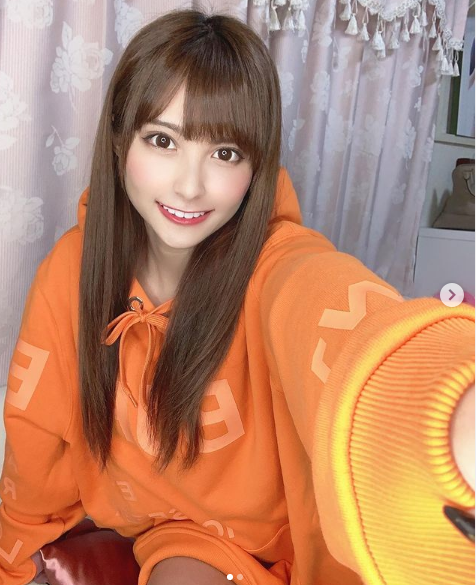 美女牙医花咲れあ拥有超丰满身材