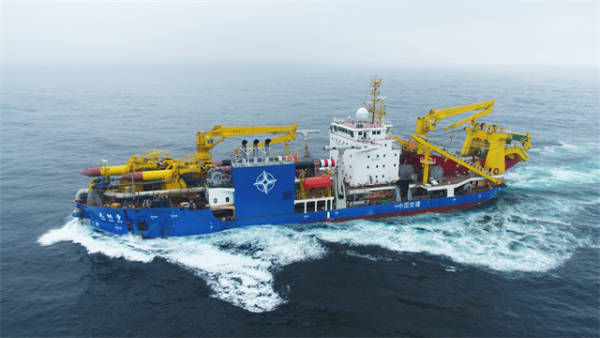 �⸻����ÿ�괴��һ�������һ�������м��֡��������