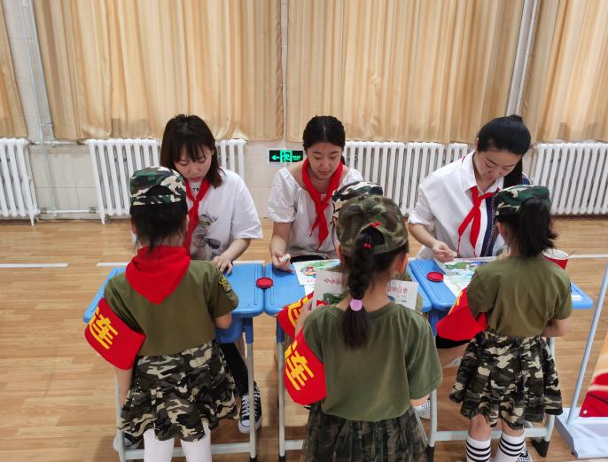 济南市辅仁学校小学段一年级组织红色乐考(图14)
