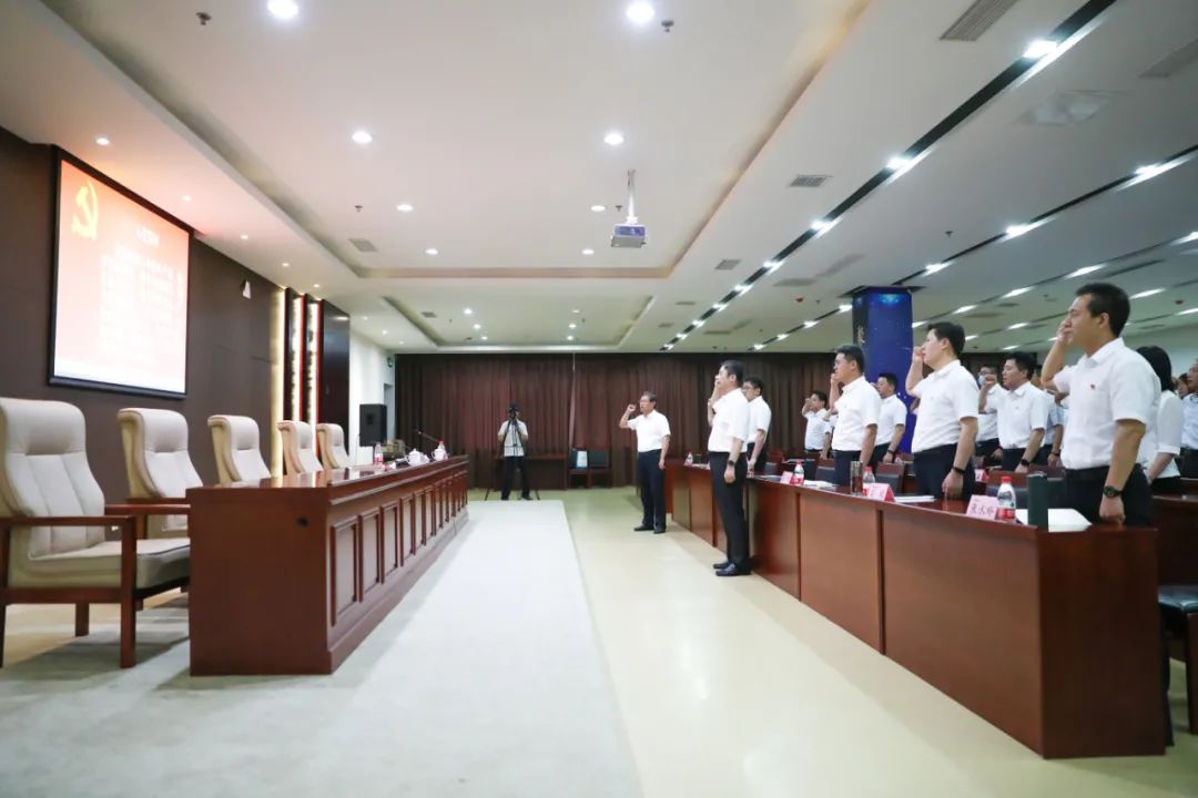 济南新材料产业园区管委会主任韩利师上专题党课