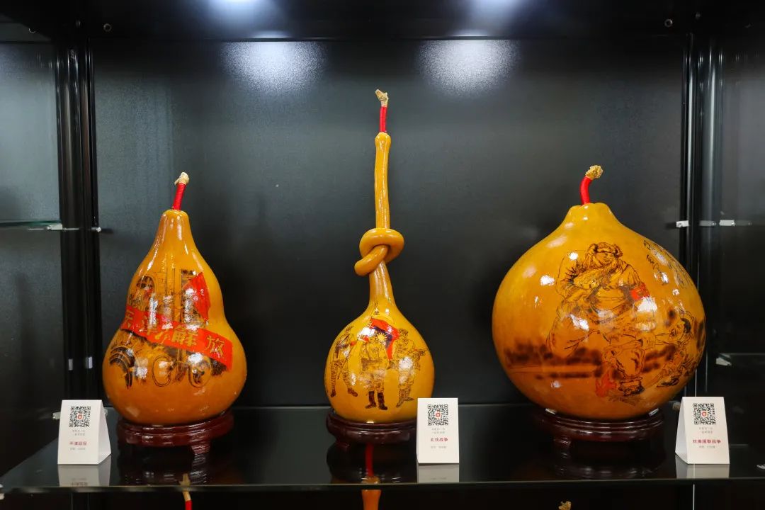 以传统文化致敬百年奋斗，南方商圈又添特色主题艺术展，非遗传承人、内画艺术家都来了