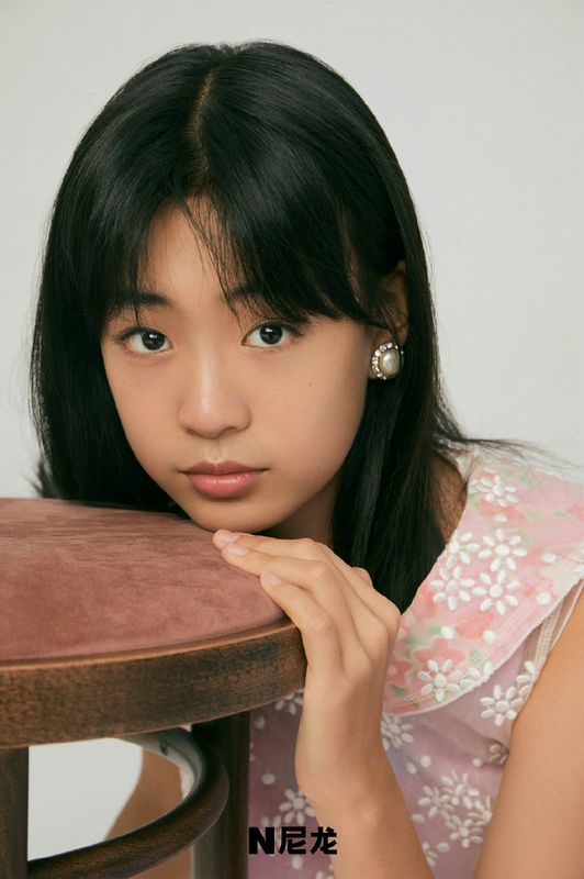 佟大为13岁女儿罕见拍大片 获赞迷你版王祖贤