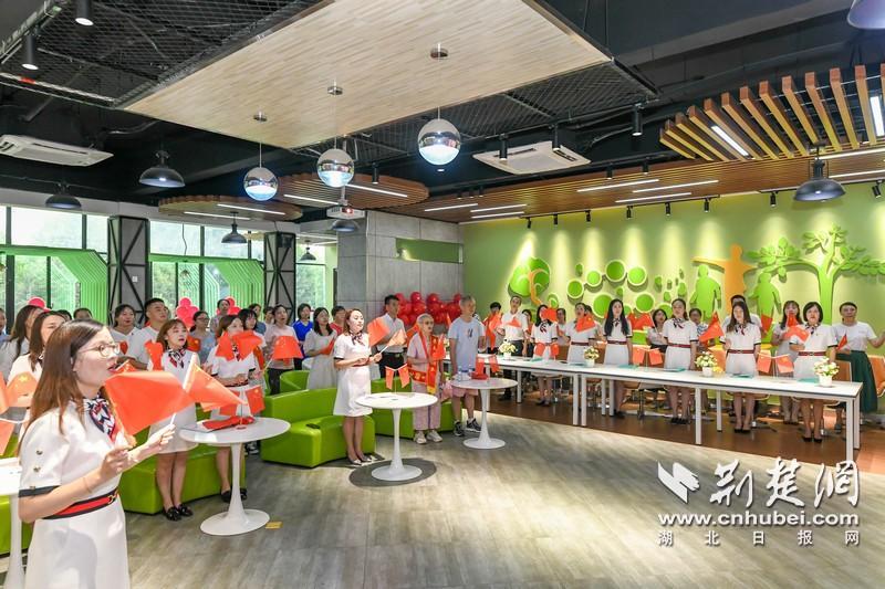 洪山區(qū)武珞路小學石牌嶺分校慶黨100周年(圖3)