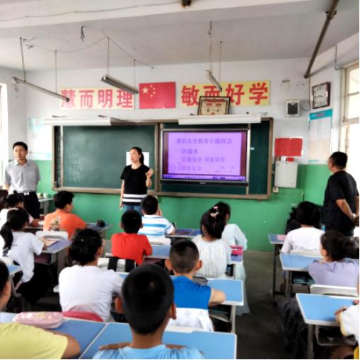 萊陽市柏林莊中學(xué)怎么樣?筑牢生命安全的鐵壁(圖1) 萊陽市柏林莊中學(xué)怎么樣?筑牢生命安全的鐵壁(圖1)