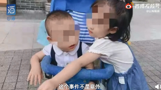 不是意外，是谋杀？重庆两幼童坠亡生父被捕，生母发声