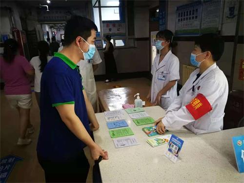 西安市卫健委对临潼区医疗卫生领域整治漠视群众利益突出问题专项整治工作进行督导检查