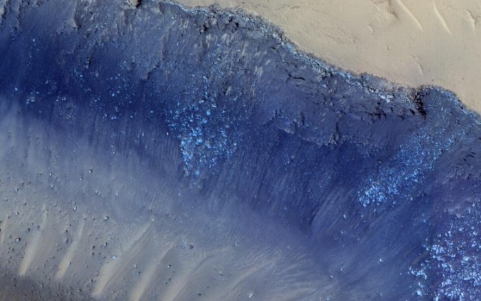 科学家通过分析火星地震来确定火星地壳的结构