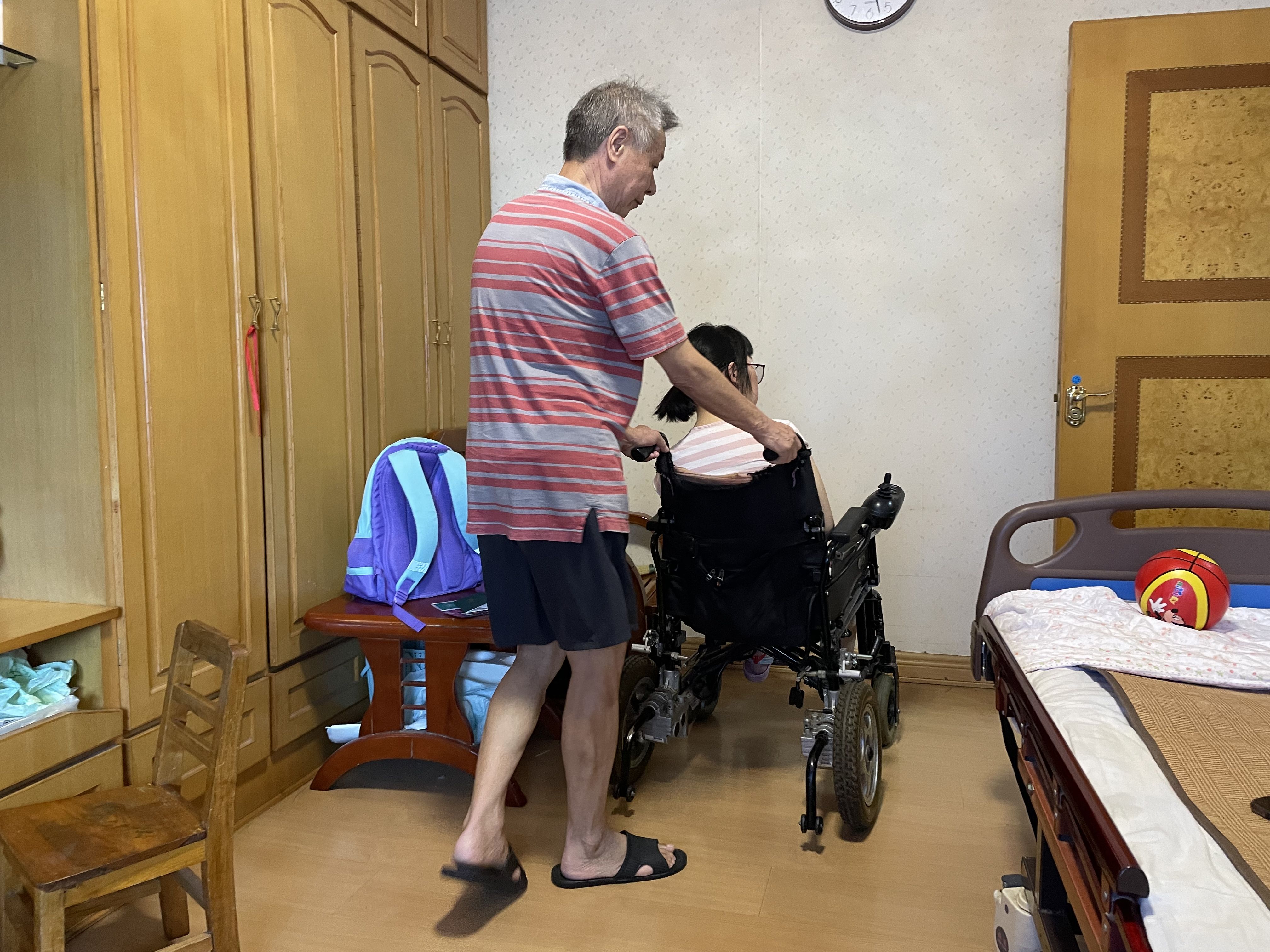 “懷孕4個月時，還在24小時連班”腦干出血后全身癱瘓的王醫(yī)生,，沒去告醫(yī)院,，而是做了這件事