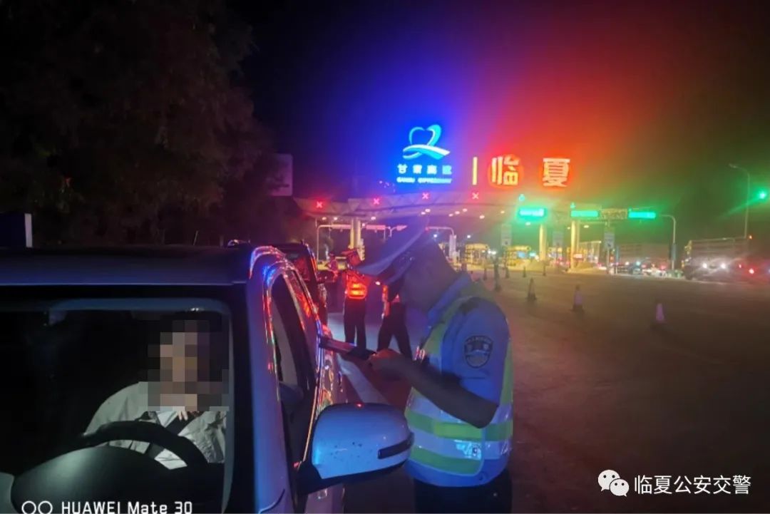 临夏公安交警全面开展交通秩序整治 全力预防道路交通事故