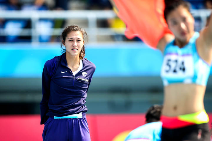 中国田径首位入籍运动员！混血美女郑妮娜力：帮外婆郑凤荣圆奥运梦