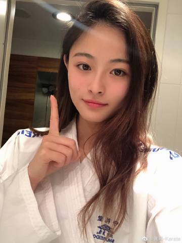 这个女神很能打!龚莉拿下女子空手道61公斤以上级铜牌