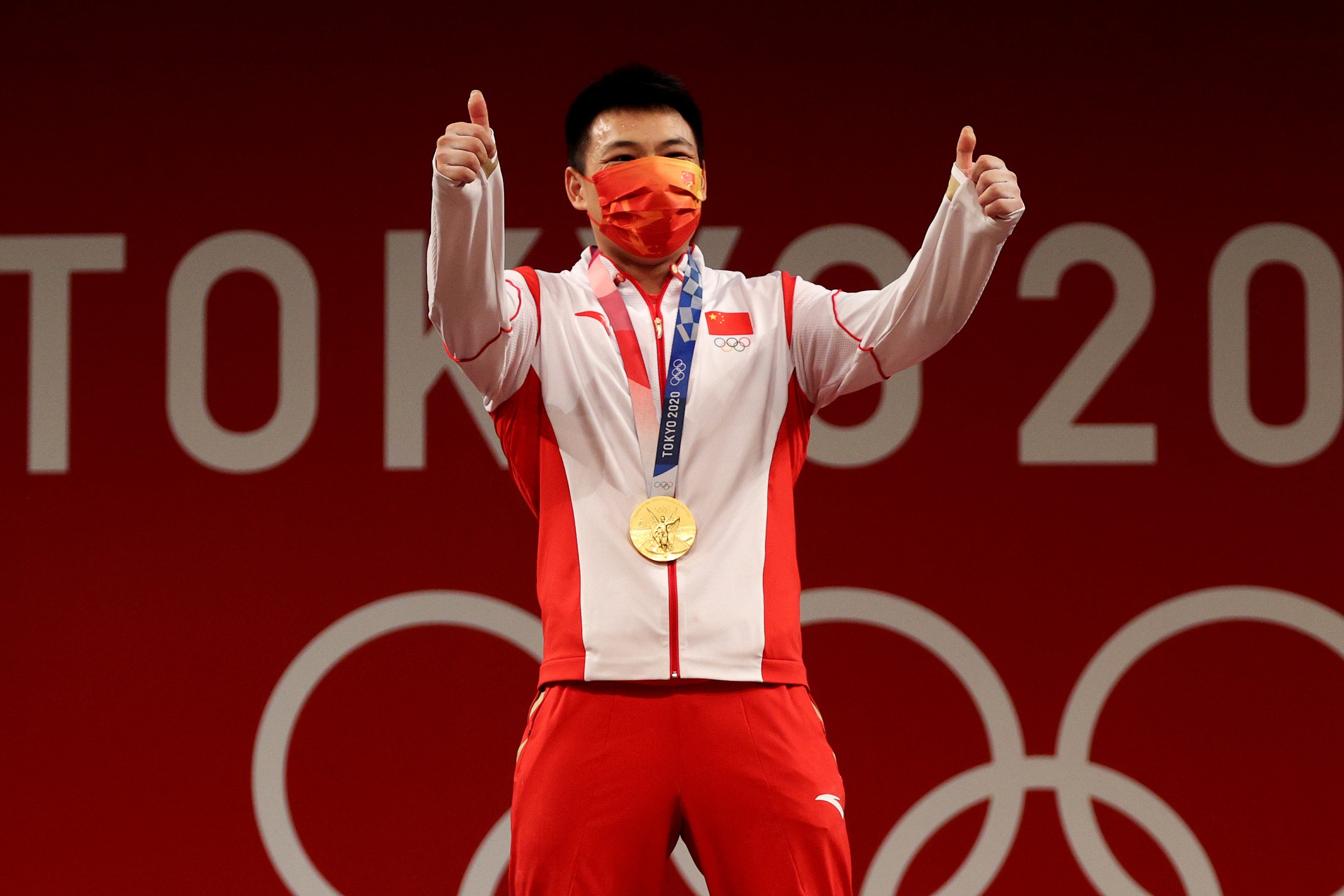 东京奥运会中国夺金图片