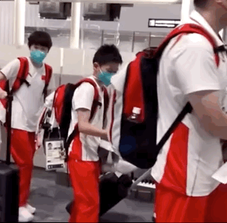 欢迎回家！运动员隔离画面看呆网友：哪怕我有十分之一的自律……