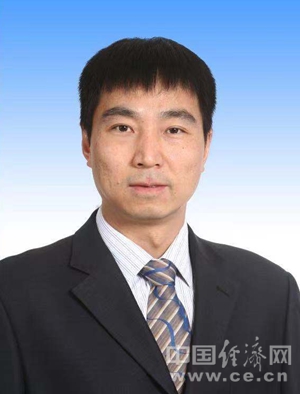 江华当选玉溪市市长