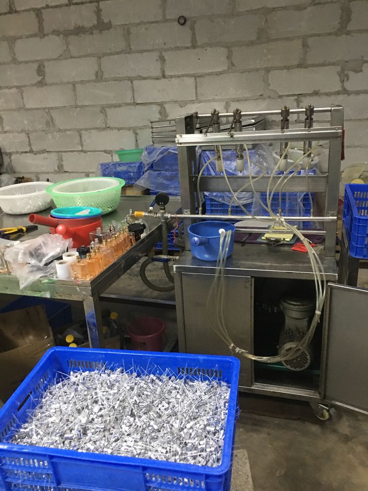 跨市行动！广州白云捣毁一大型化妆品制假窝点，抓获16名犯罪嫌疑人