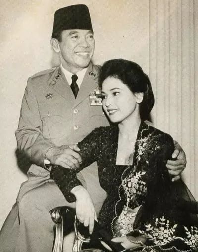 和张哲瀚合照的黛薇夫人究竟什么来头？