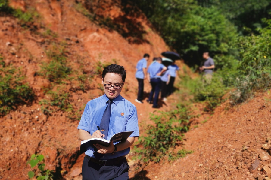 身边的榜样丨徐贺：正道而行检察官 义无反顾公诉人