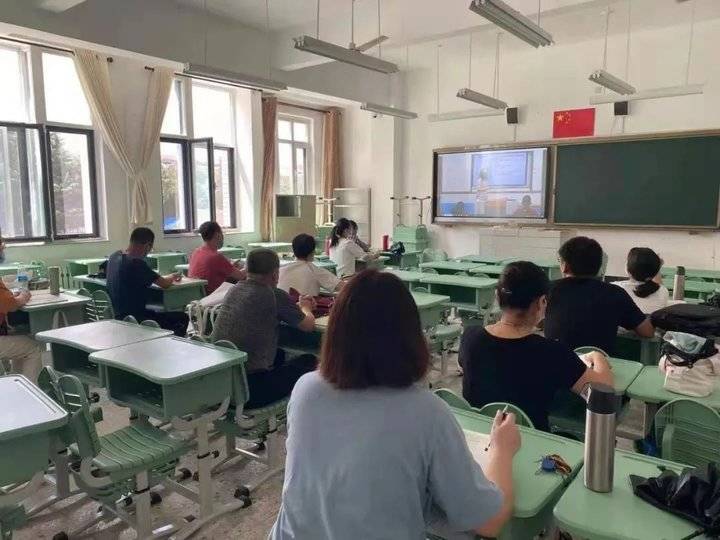 牟平育英藝術(shù)中學(xué)各學(xué)科教研組開展教研活動(dòng)(圖2) 牟平育英藝術(shù)中學(xué)各學(xué)科教研組開展教研活動(dòng)(圖2)