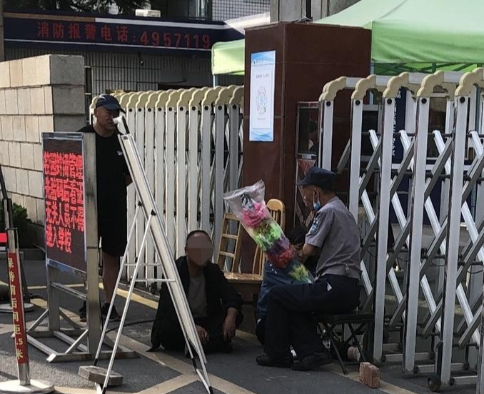 兰州交大一名研究生在校园内遇害 学生：想为家长提供帮助，被威胁取消毕业证