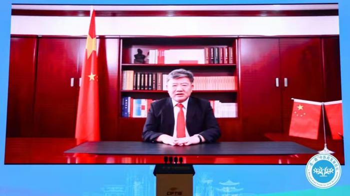 陈竺：愿继续同有需求的国家分享中医药抗疫经验