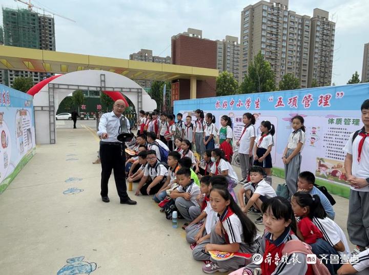 定陶区第三实验小学：抓好“五项管理”(图1)