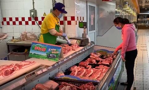 8月猪肉价格同比下降44.9%