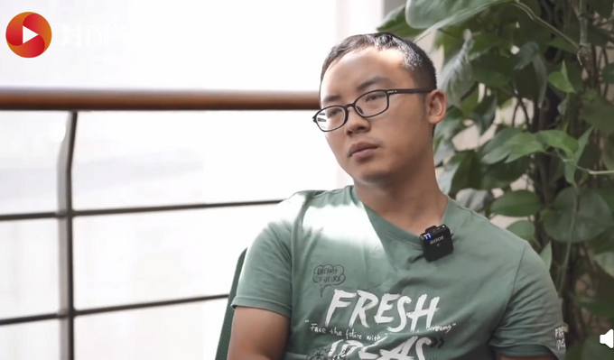 高考623分外卖小哥已入学报到：不为年龄焦虑，假装自己是同龄人