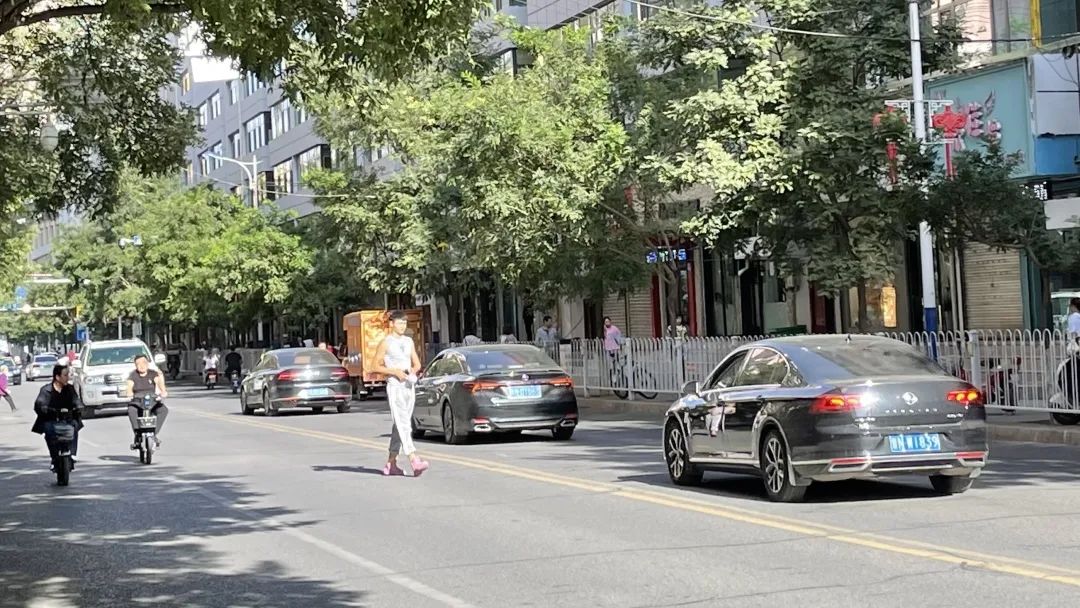 【交通安全整治进行时·曝光台】摒弃交通陋习 文明安全出行