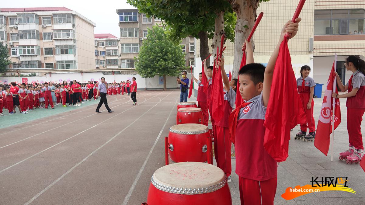 石家庄市友谊大街小学喜迎建校30周年(图7)