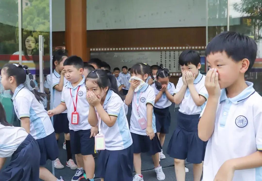 徐汇区第一中心小学的安全教育花样有点多(图5)