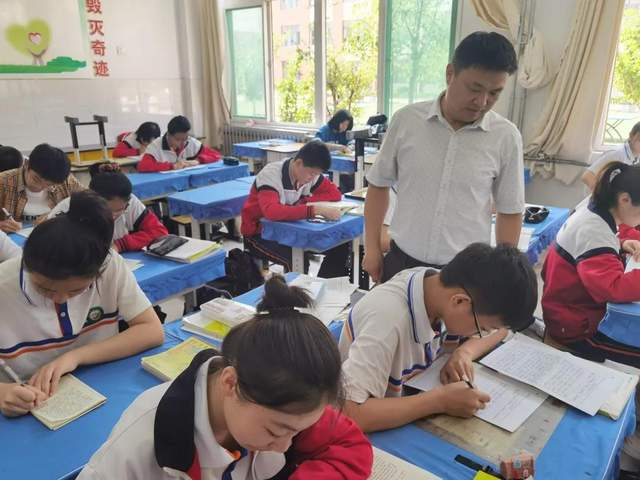 濟(jì)南市章丘區(qū)繡水中學(xué):有序推進(jìn)“雙減”工作(圖3)
