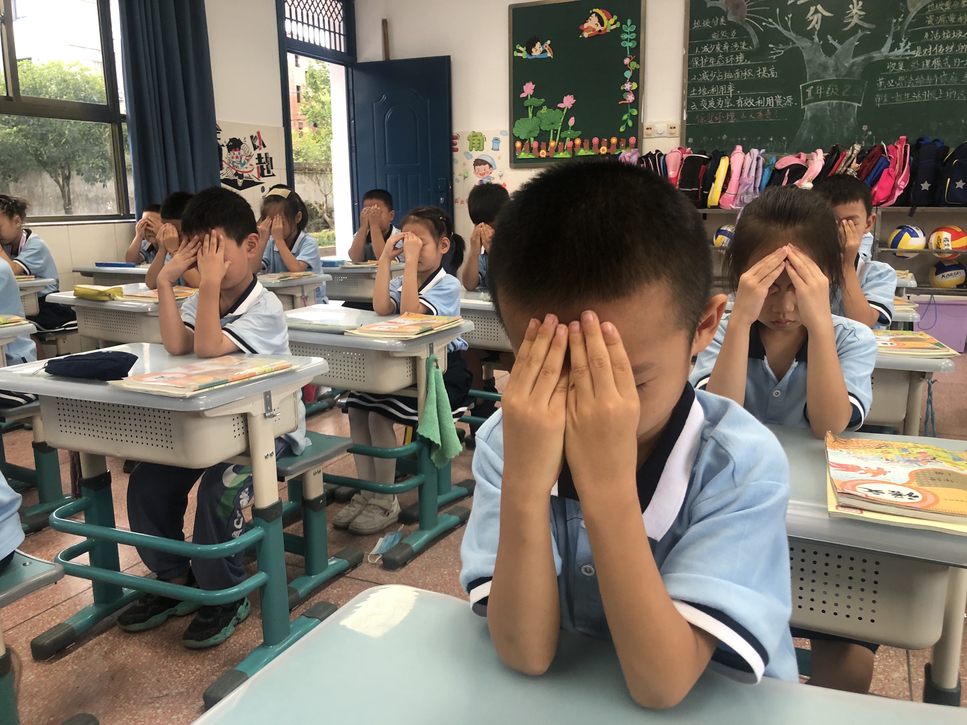 东阳市罗屏小学让我们的“视”界亮“睛睛”(图2)