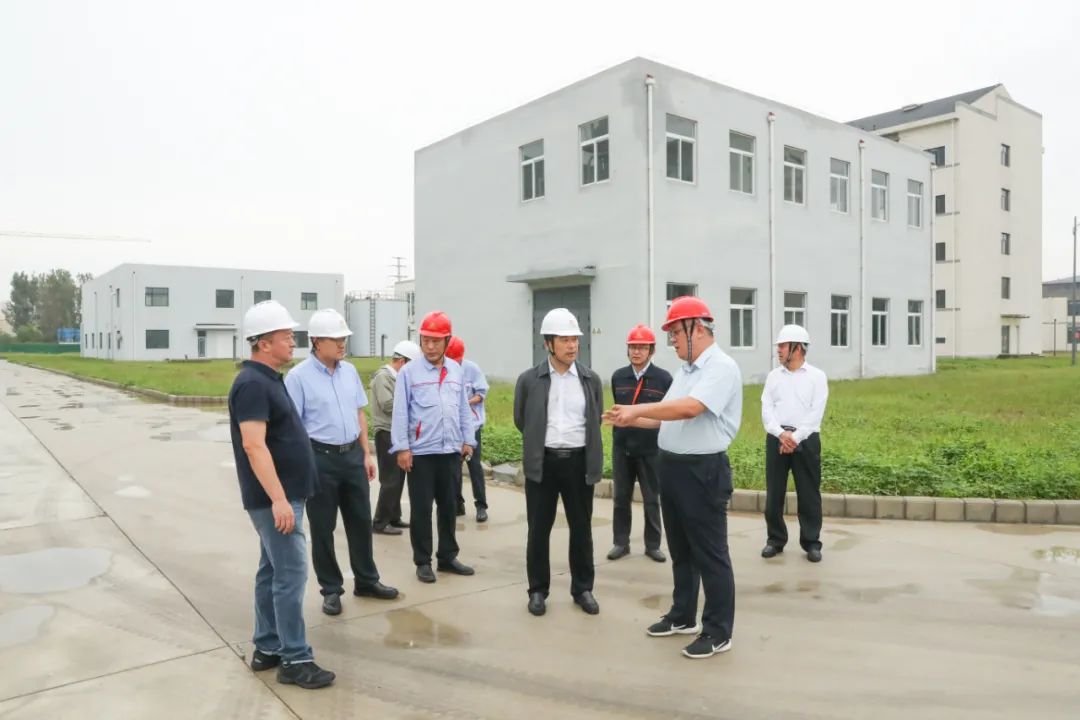 济南新材料产业园区管委会主任韩利师以“四不两直”方式开展节前安全生产检查