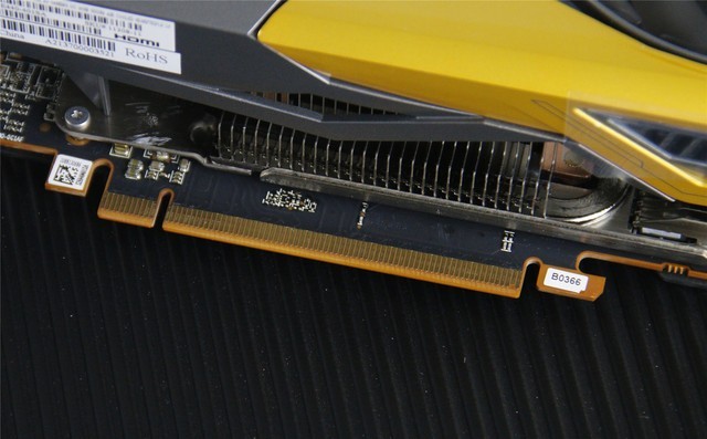 惊叹游戏体验！蓝宝石RX6900 XT 风冷版毒药开箱