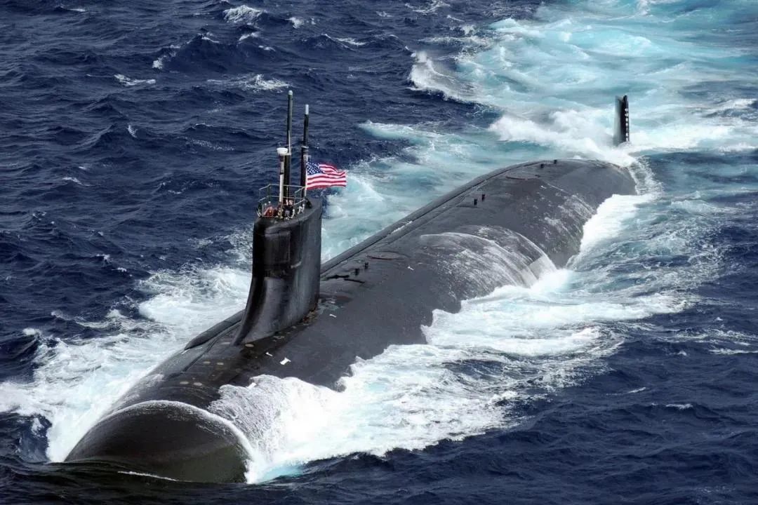 枢密院十号：美国核潜艇南海出事，中国渔民立功了？