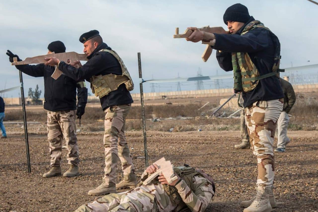 海湾战争中，萨达姆是如何对待俘虏的美国女兵的？让美国颜面扫地