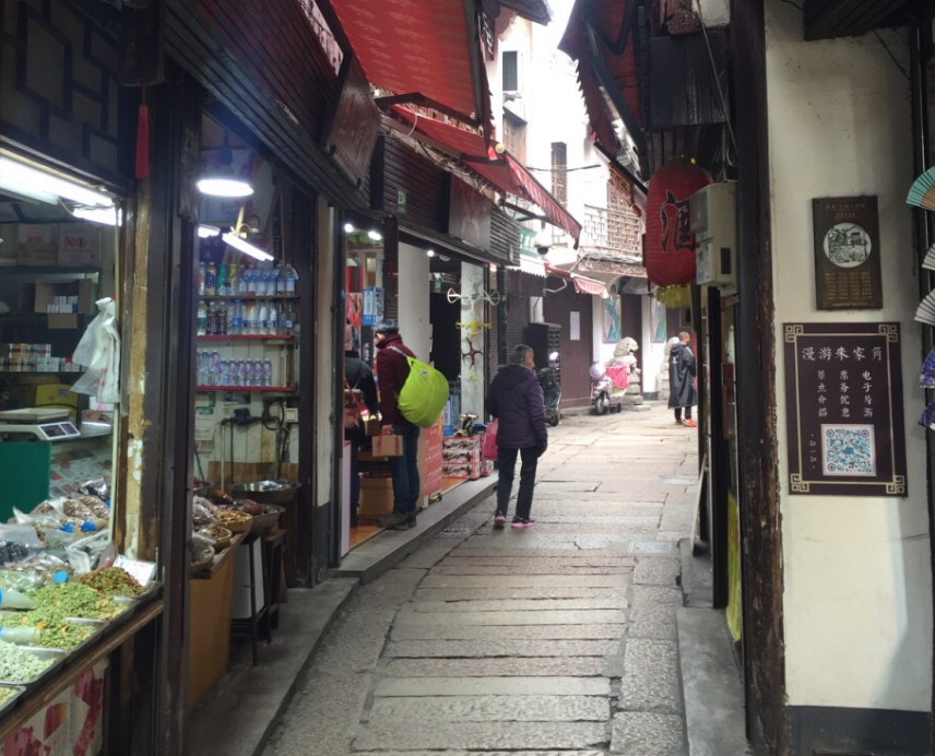 上海的百年老街，至今400多年歷史，免費開放，深受當地人歡迎
