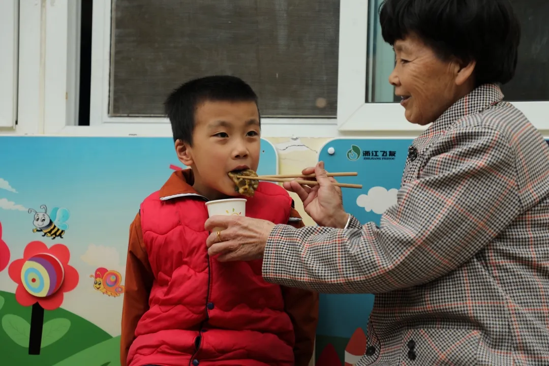 活动传文化 清明祭英烈——天府新区特殊教育学校学党史活动