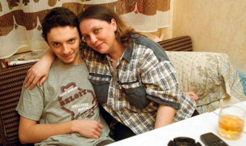 苏联妹子蜜月归来，遇空难直坠5000米，独自生还获赔75卢布